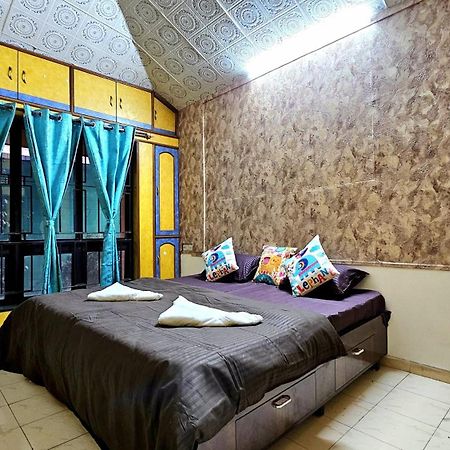 Elephant House - Boutique Hostel & Cowork Meribel Village Экстерьер фото