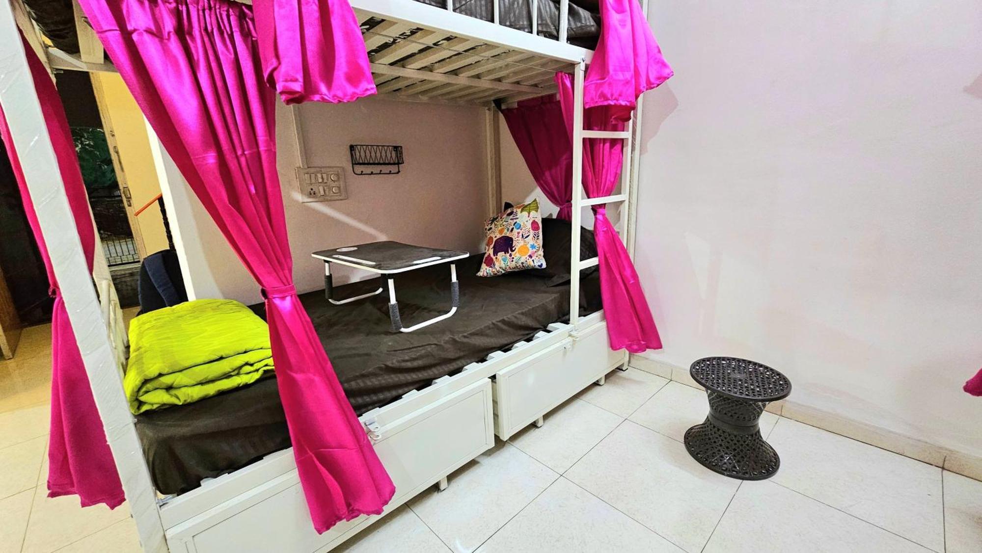 Elephant House - Boutique Hostel & Cowork Meribel Village Экстерьер фото